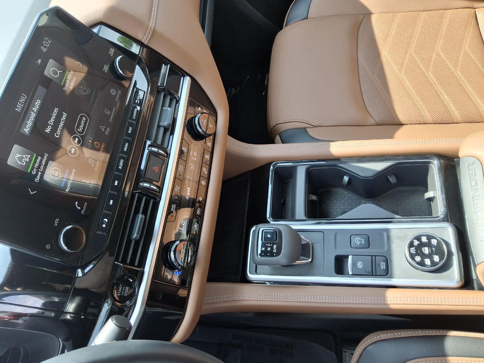 2025 Nissan Pathfinder Platinum