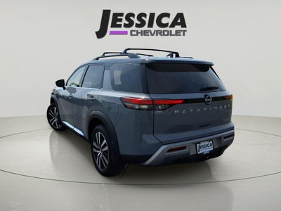 2025 Nissan Pathfinder Platinum