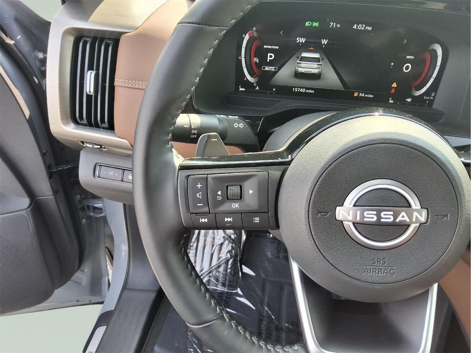 2025 Nissan Pathfinder Platinum