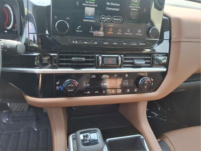 2025 Nissan Pathfinder Platinum