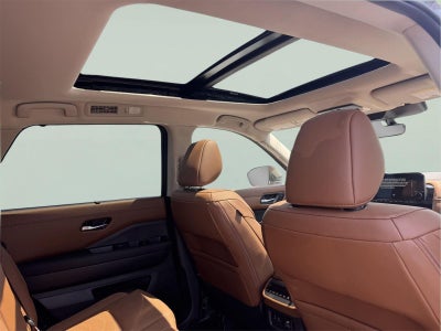 2025 Nissan Pathfinder Platinum