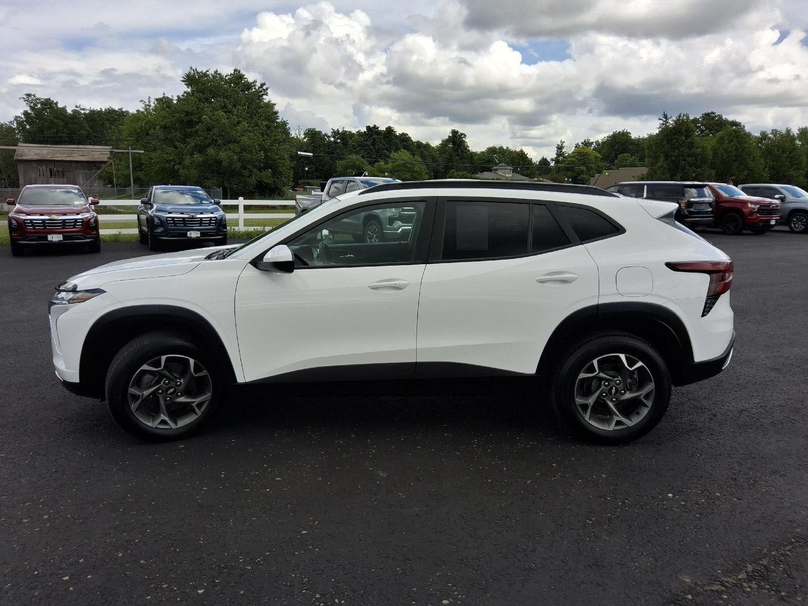 2024 Chevrolet Trax LT