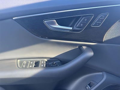 2020 Audi Q8 Premium Plus 55 TFSI quattro Tiptronic