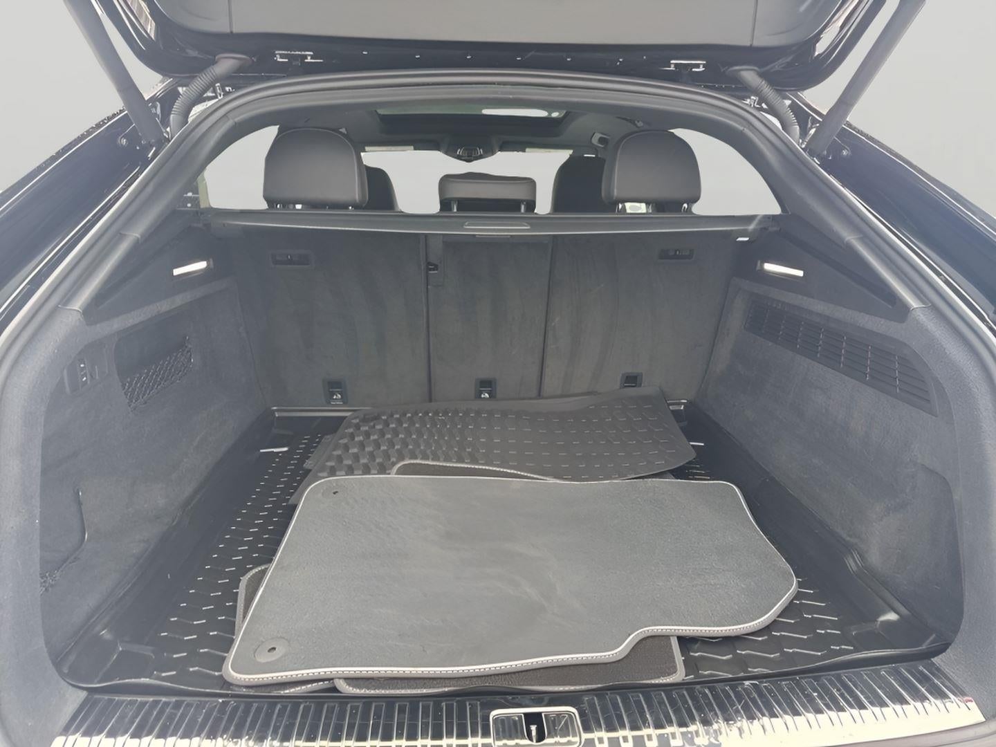 2020 Audi Q8 Premium Plus 55 TFSI quattro Tiptronic