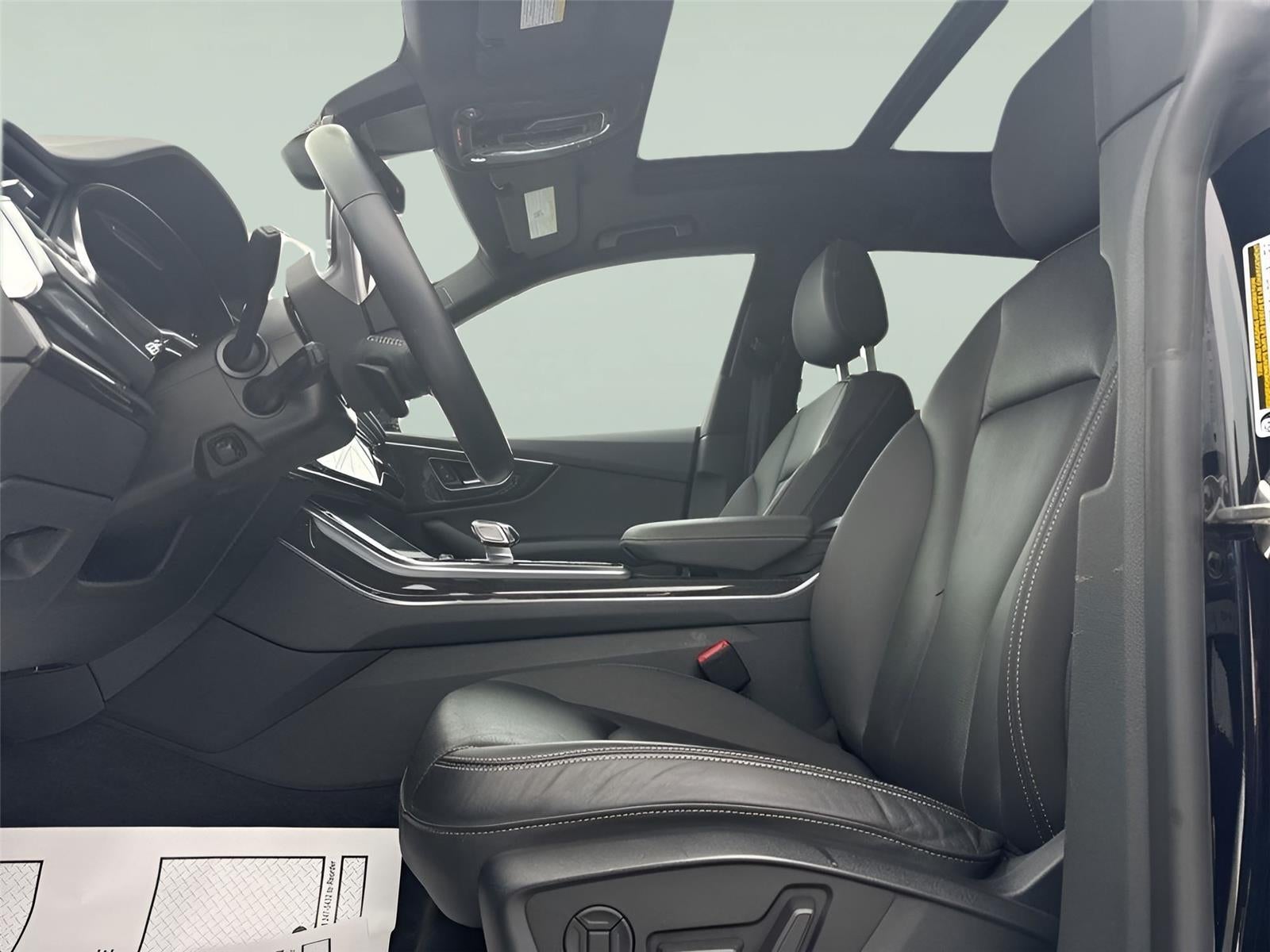 2020 Audi Q8 Premium Plus 55 TFSI quattro Tiptronic