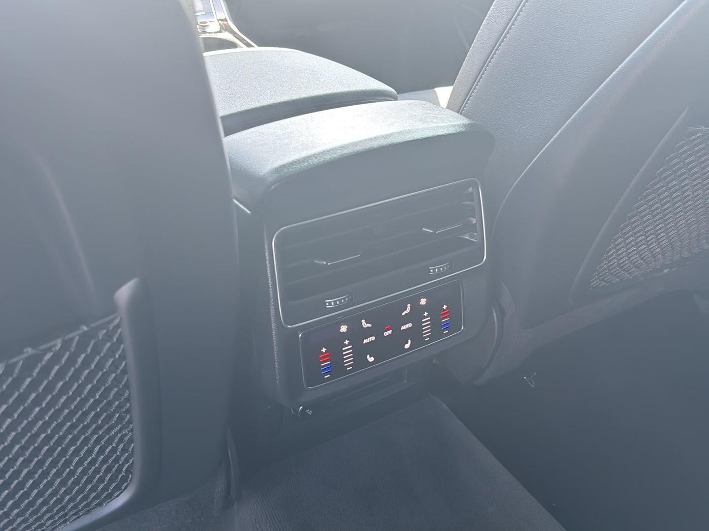 2021 Audi Q8 Prestige 55 TFSI quattro Tiptronic