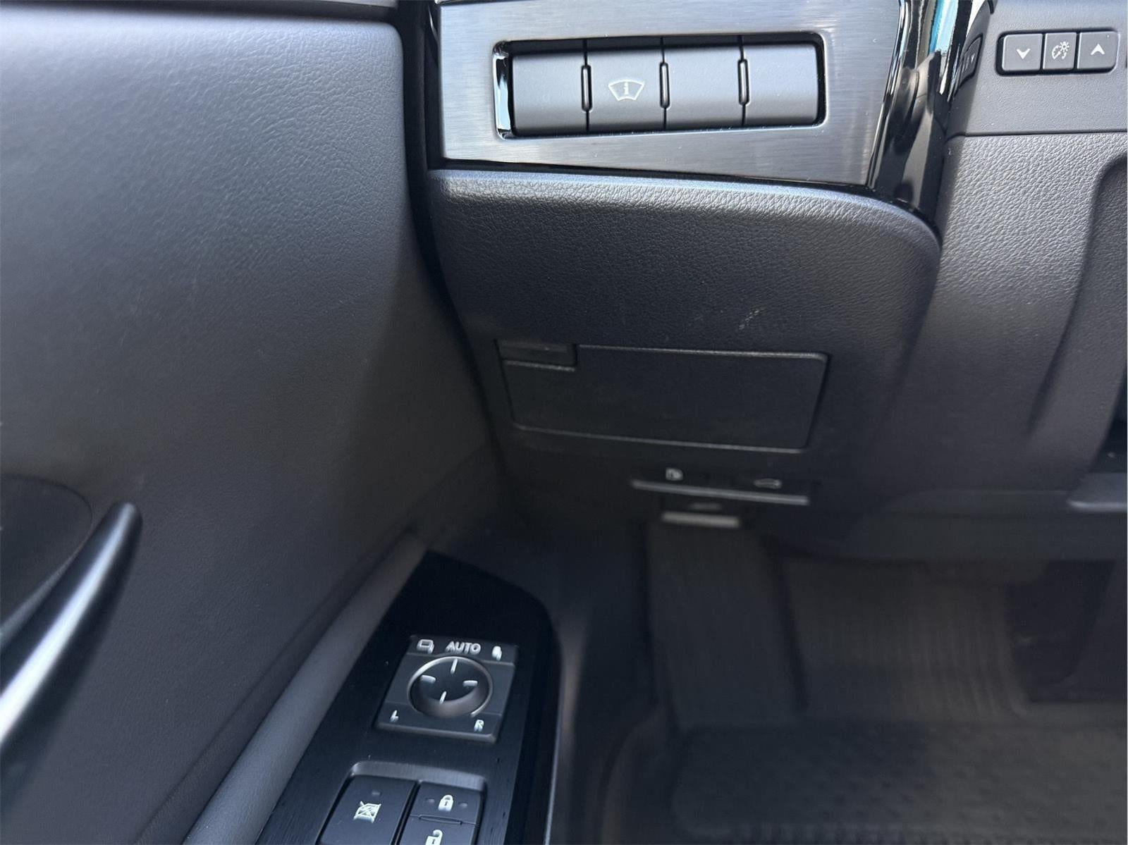 2024 Lexus ES 300h 