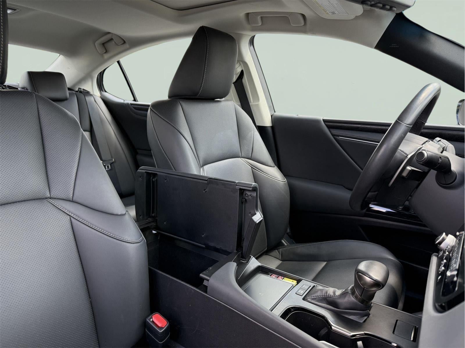2024 Lexus ES 300h 