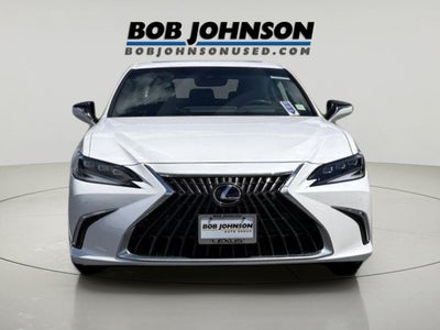 2024 Lexus ES 300h 