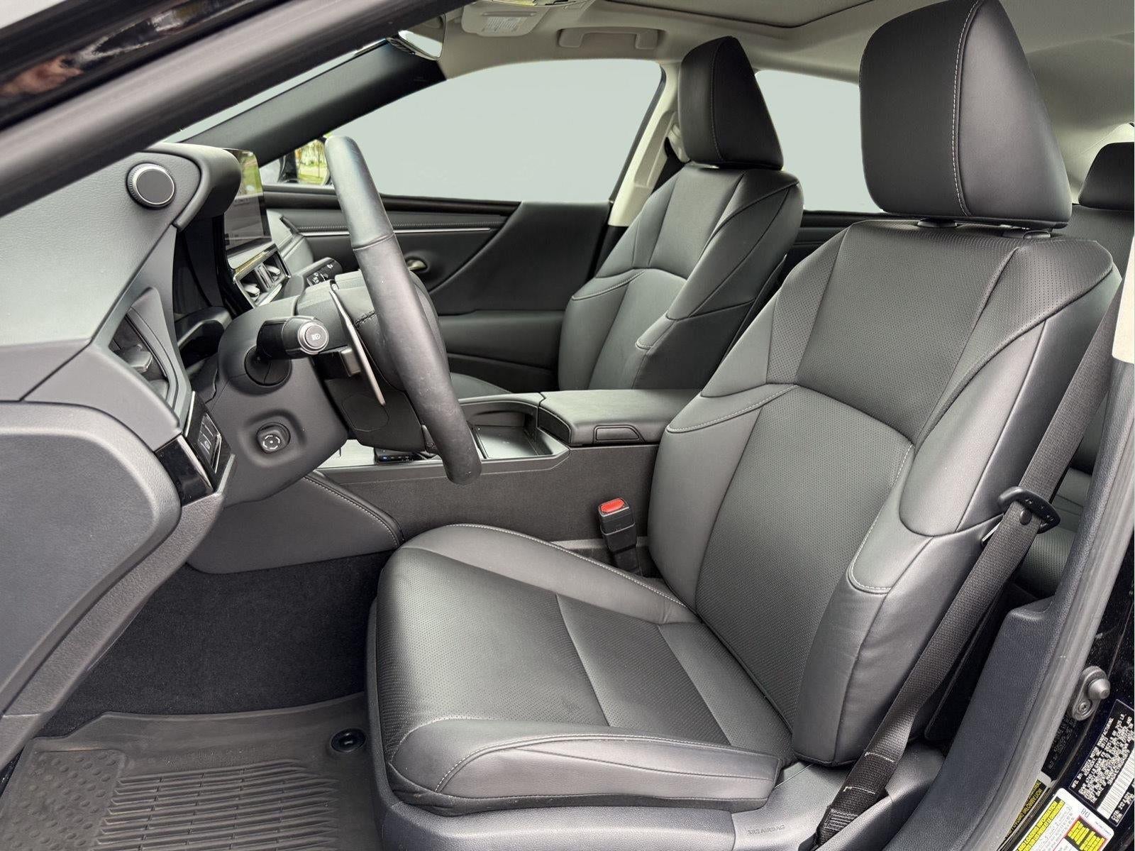 2024 Lexus ES 300h 