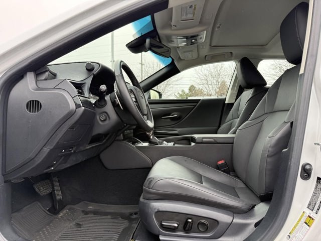 2024 Lexus ES 300h 300h