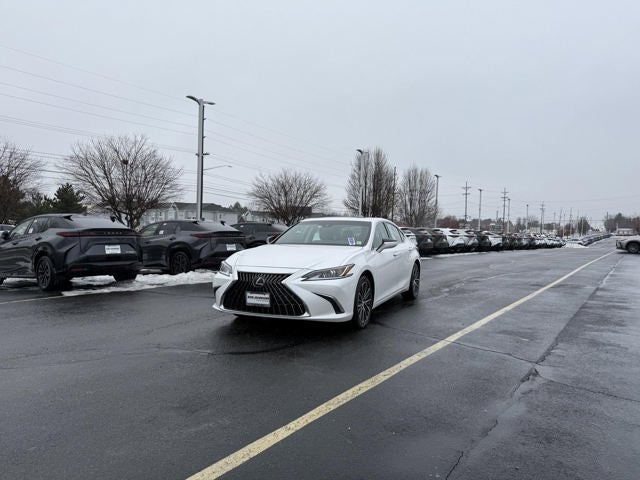 2024 Lexus ES 300h 300h