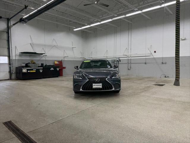 2023 Lexus ES 350 Base