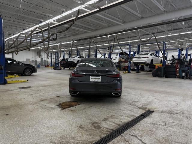 2023 Lexus ES 350 Base