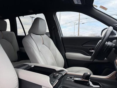 2024 Toyota Grand Highlander Hybrid MAX LIMITED