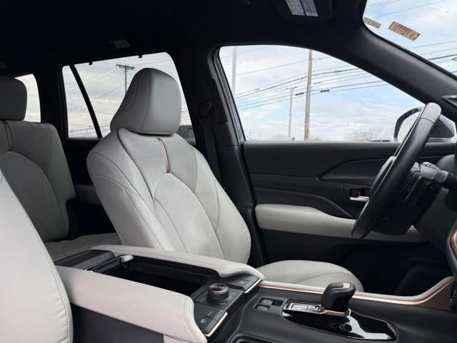 2024 Toyota Grand Highlander Hybrid MAX LIMITED