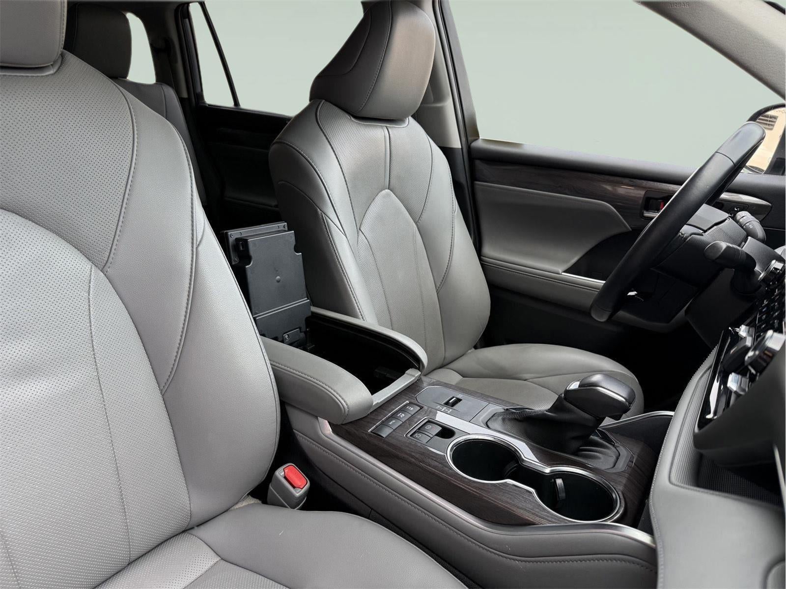 2021 Toyota Highlander Hybrid Limited