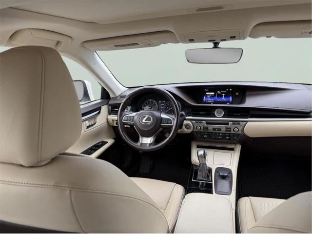 2016 Lexus ES 350 Sedan