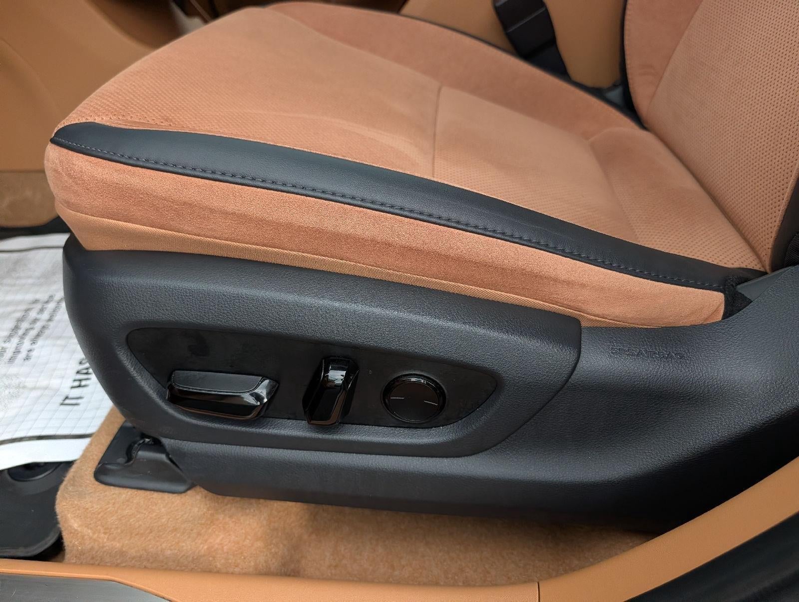 2023 Lexus RZ AWD LUXURY