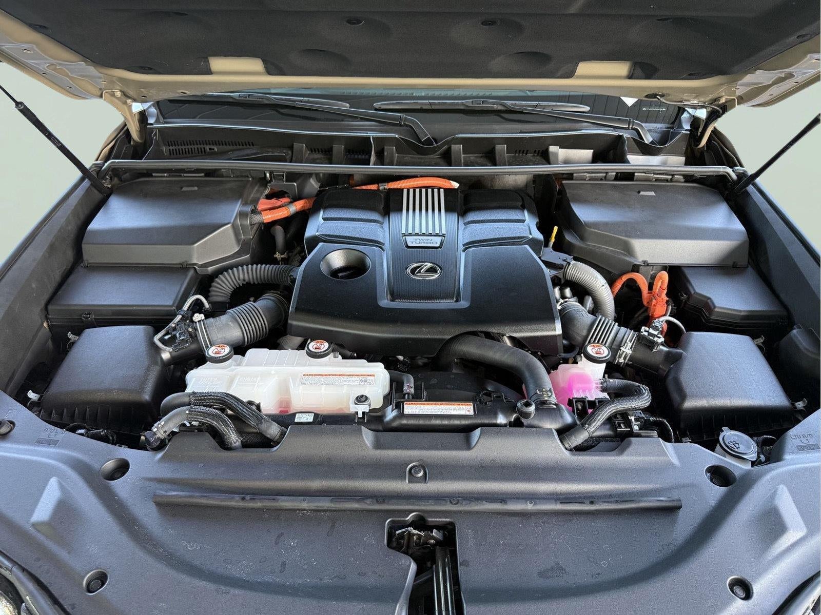 2025 Lexus LX 700h OVERTRAIL