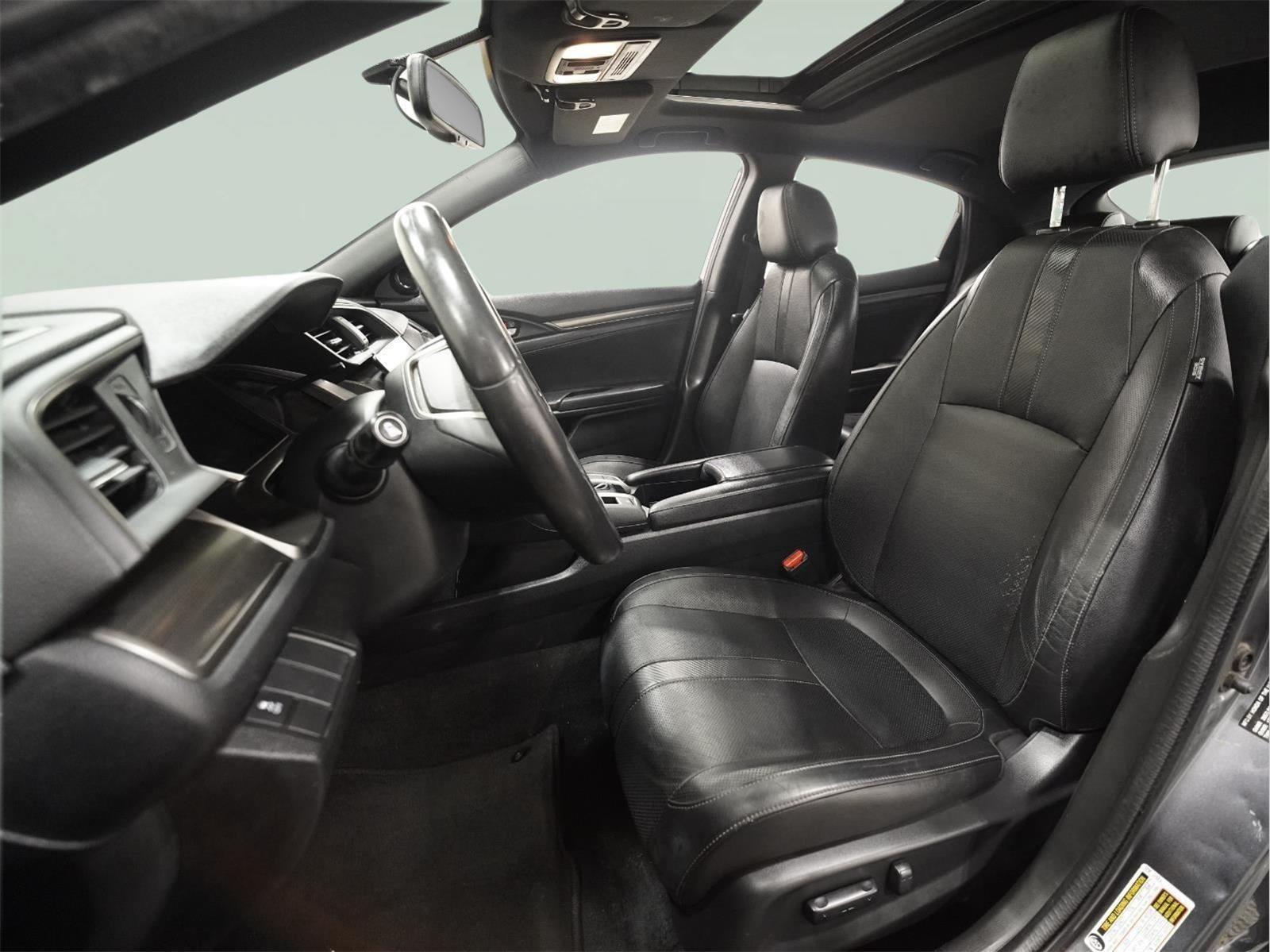 2017 Honda Civic Hatchback EX-L Navi