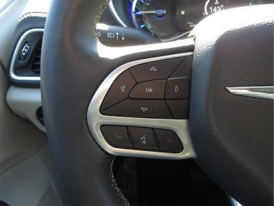 2023 Chrysler Pacifica Hybrid Touring L