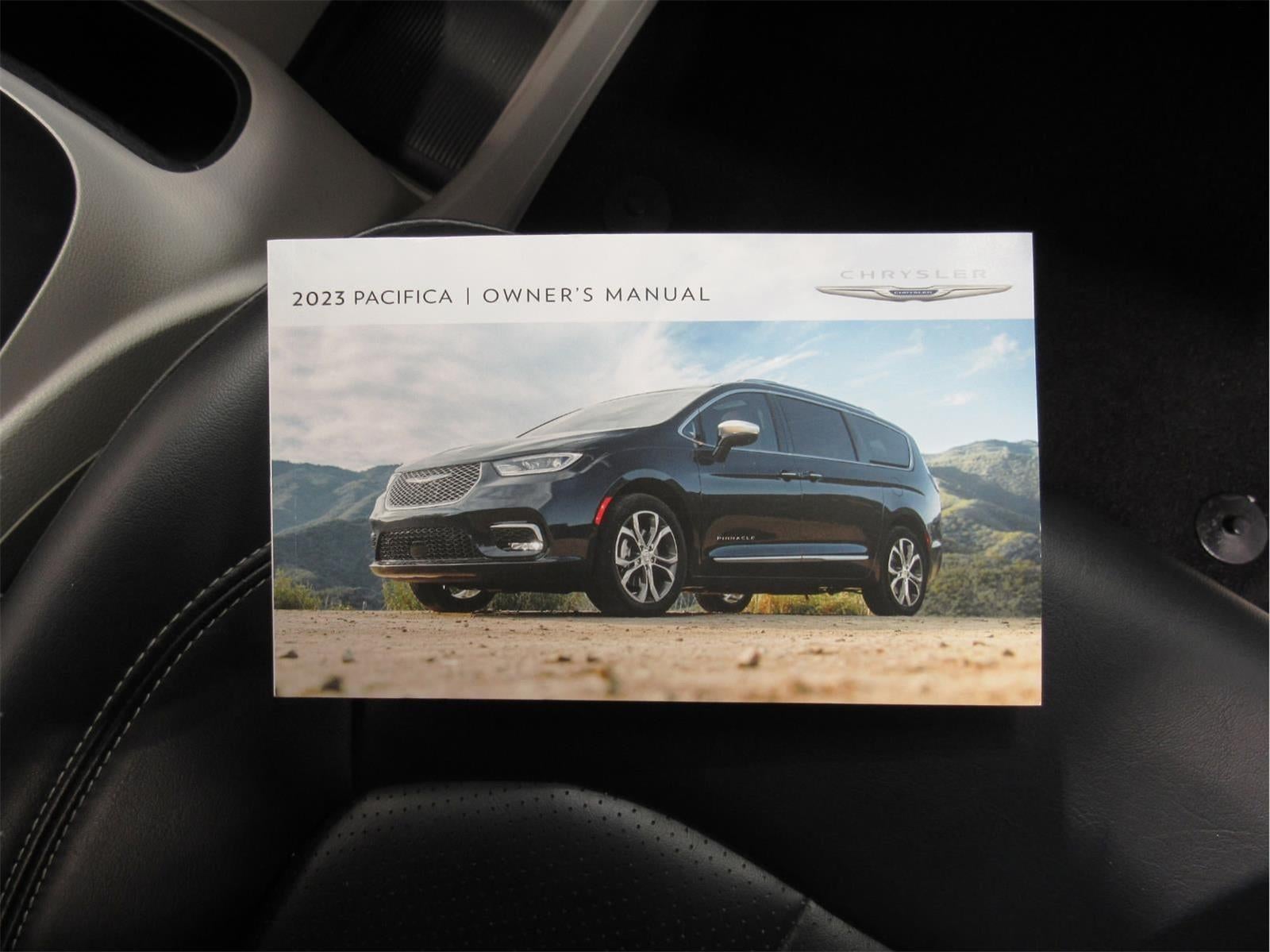2023 Chrysler Pacifica Hybrid Touring L