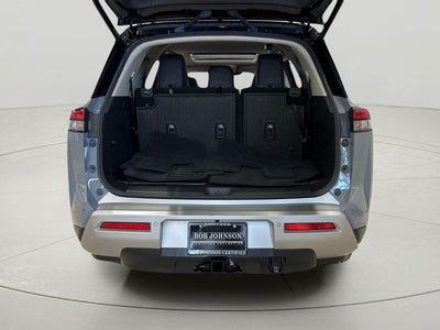 2023 Nissan Pathfinder Platinum 4WD