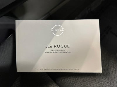 2025 Nissan Rogue SV
