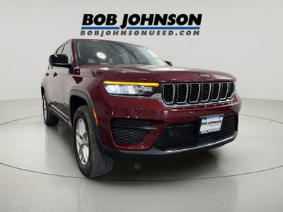 2023 Jeep Grand Cherokee Laredo 4x4