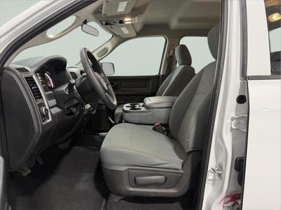 2019 RAM 1500 Classic Express Quad Cab 4x4 6'4' Box
