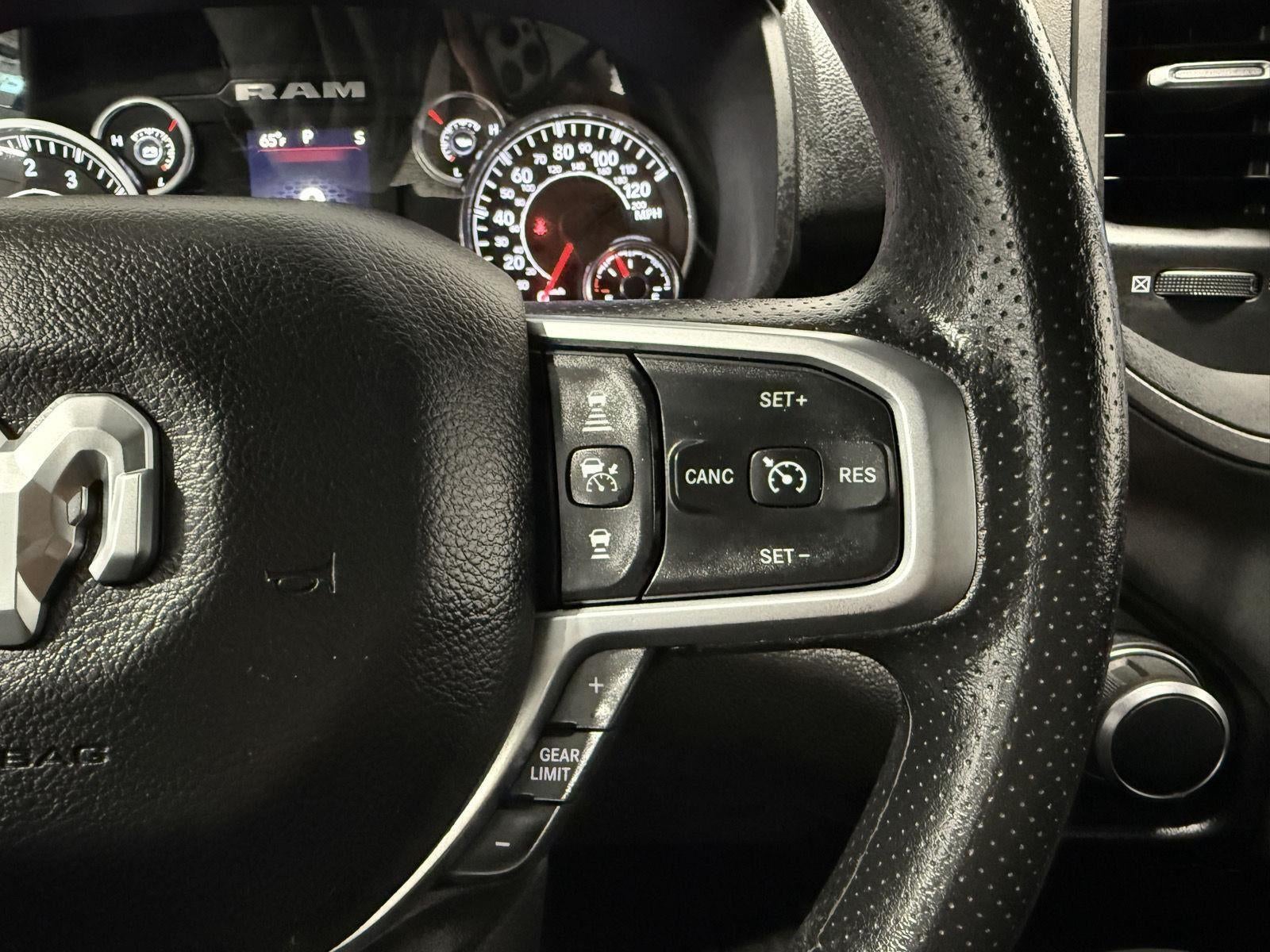 2025 RAM 1500 Tradesman Quad Cab 4x4 6'4' Box