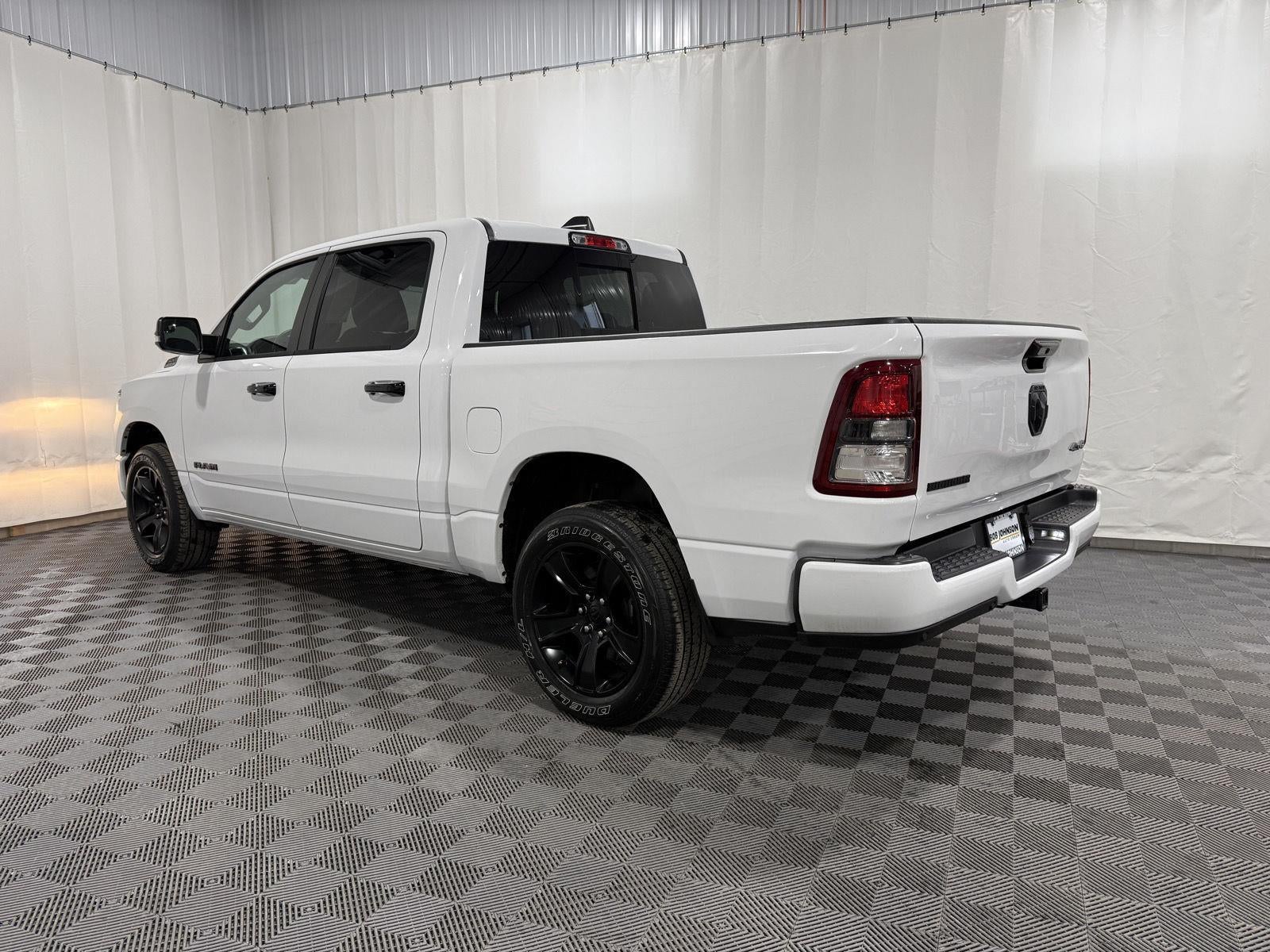 2023 RAM 1500 Big Horn Crew Cab 4x4 5'7' Box