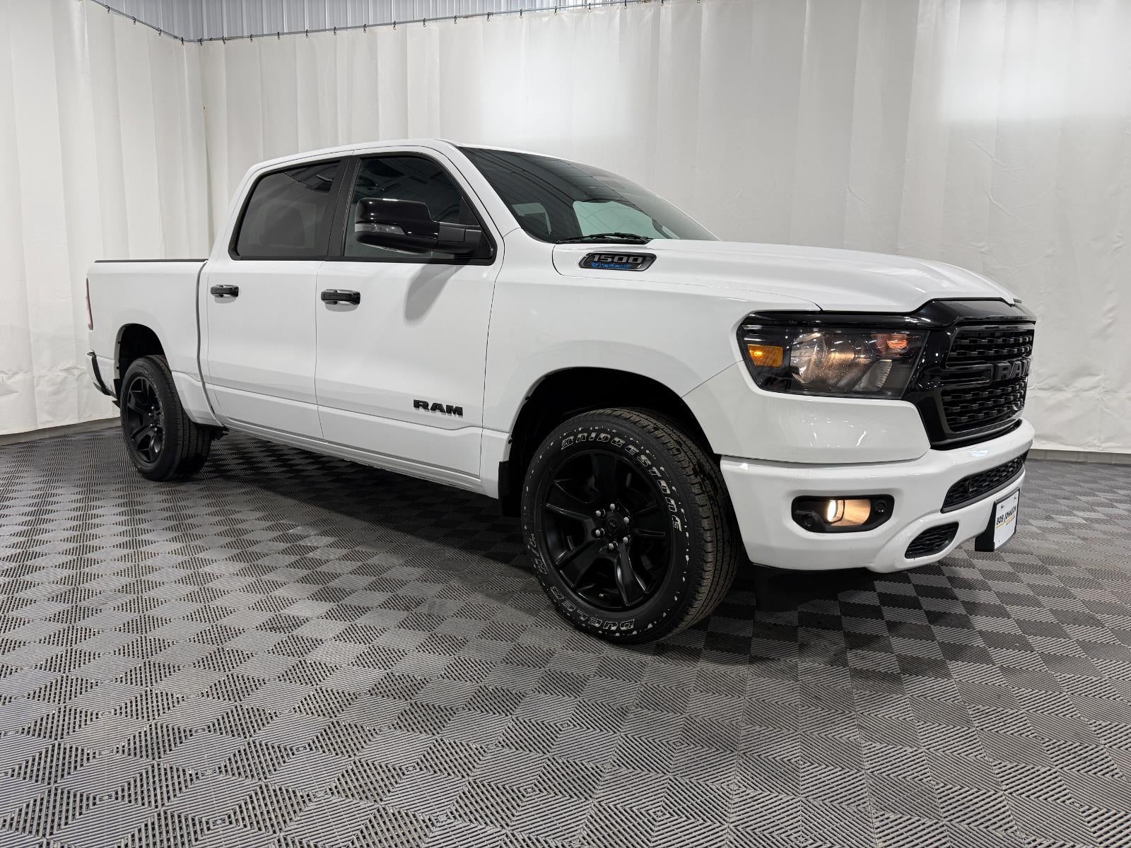 2023 RAM 1500 Big Horn Crew Cab 4x4 5'7' Box