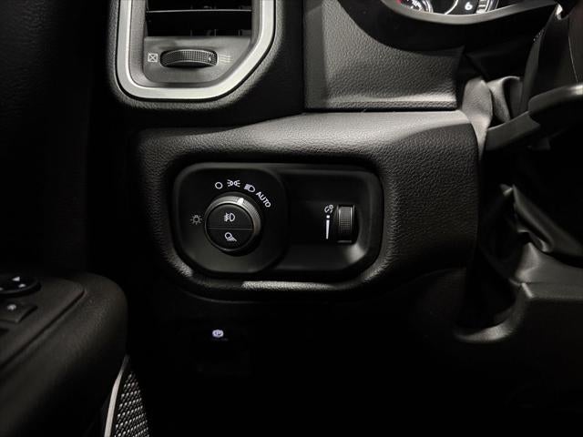 2023 RAM 1500 Big Horn Crew Cab 4x4 5'7' Box