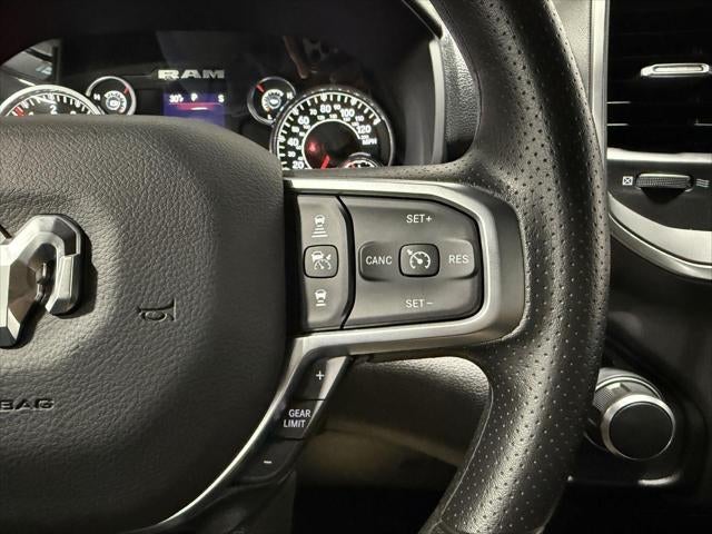 2025 RAM 1500 Big Horn Crew Cab 4x4 5'7' Box