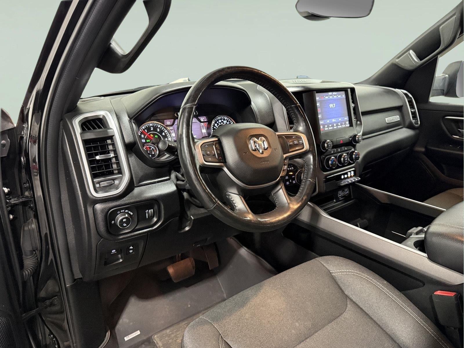 2020 RAM 1500 Big Horn Crew Cab 4x4 5'7' Box