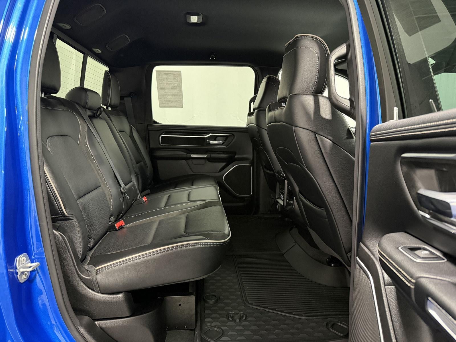 2022 RAM 1500 Laramie Crew Cab 4x4 6'4' Box