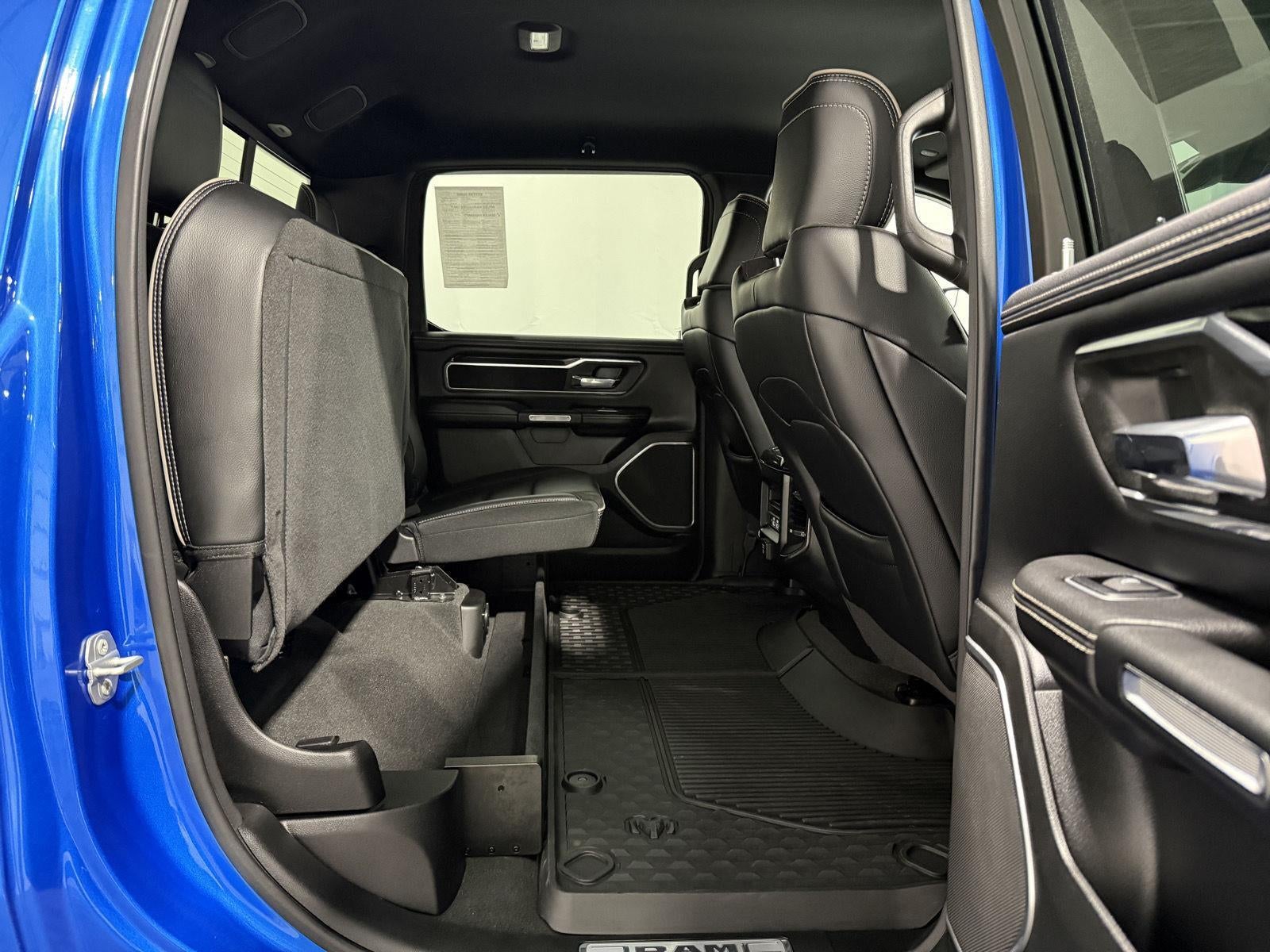 2022 RAM 1500 Laramie Crew Cab 4x4 6'4' Box