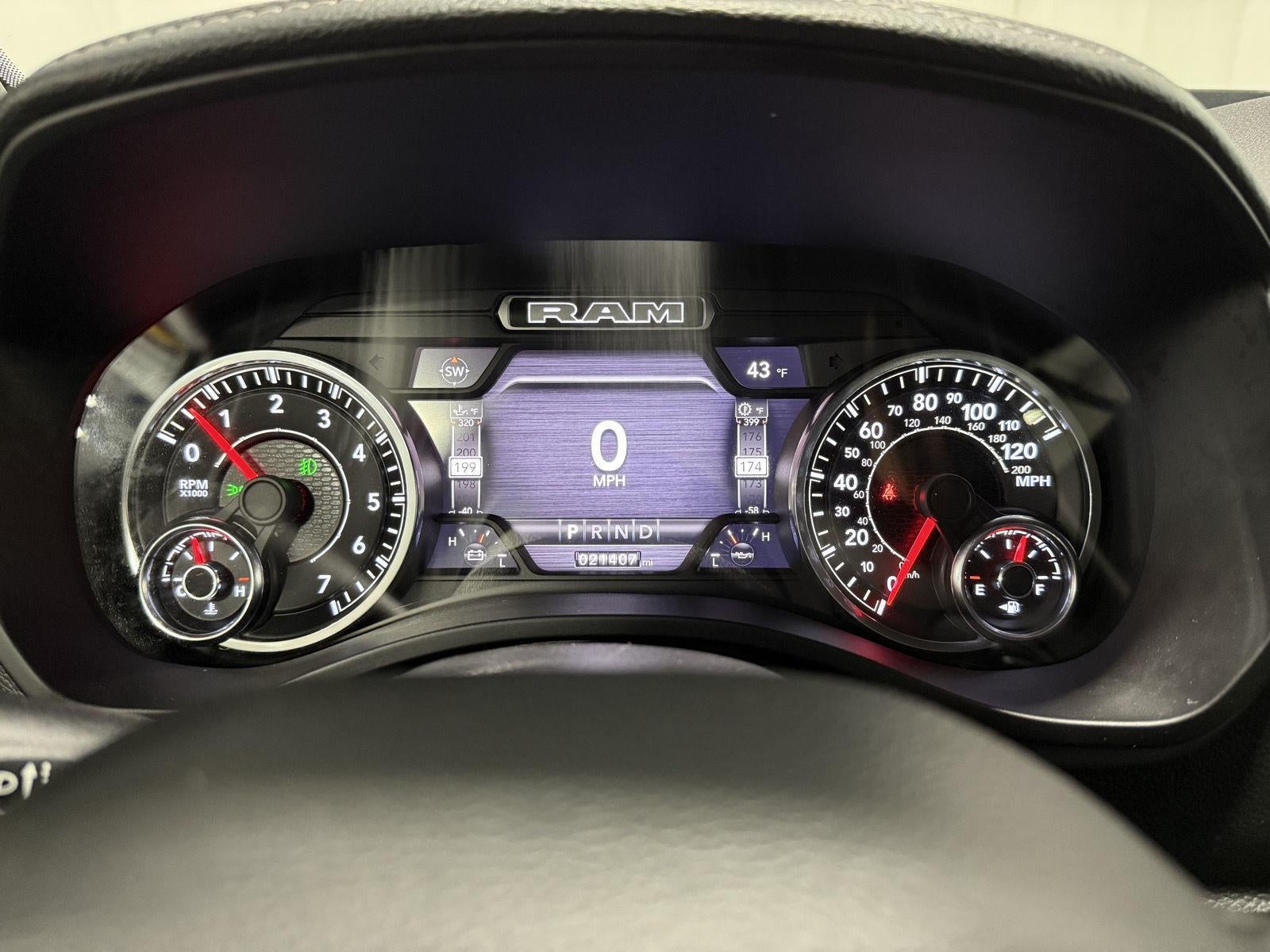 2022 RAM 1500 Laramie Crew Cab 4x4 6'4' Box