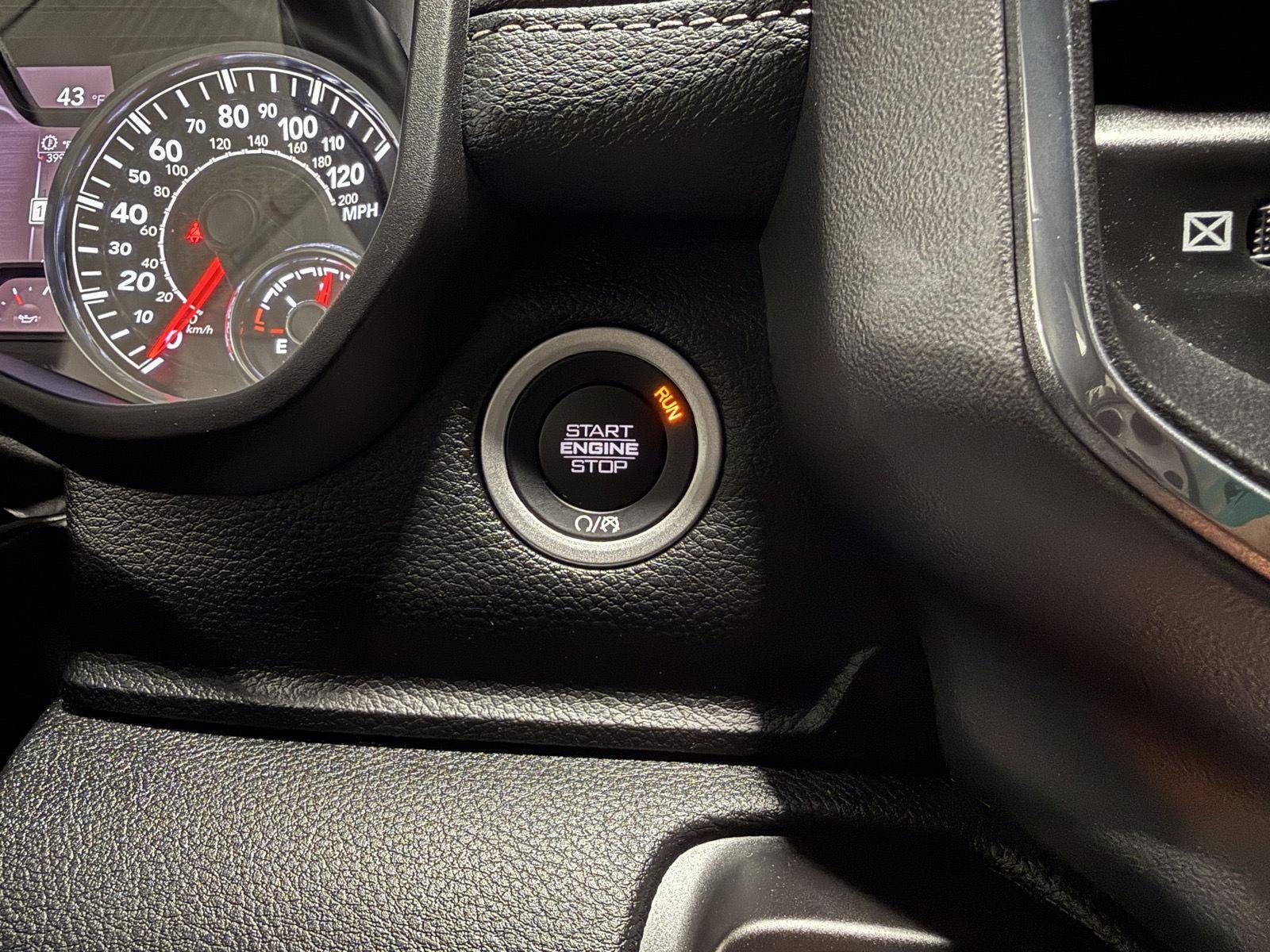 2022 RAM 1500 Laramie Crew Cab 4x4 6'4' Box