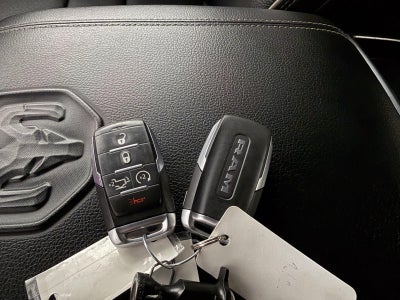 2022 RAM 1500 Laramie Crew Cab 4x4 6'4' Box