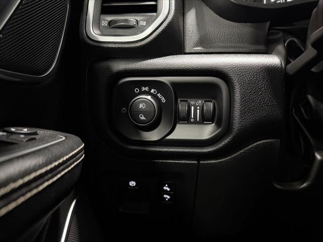 2022 RAM 1500 Laramie Crew Cab 4x4 6'4' Box