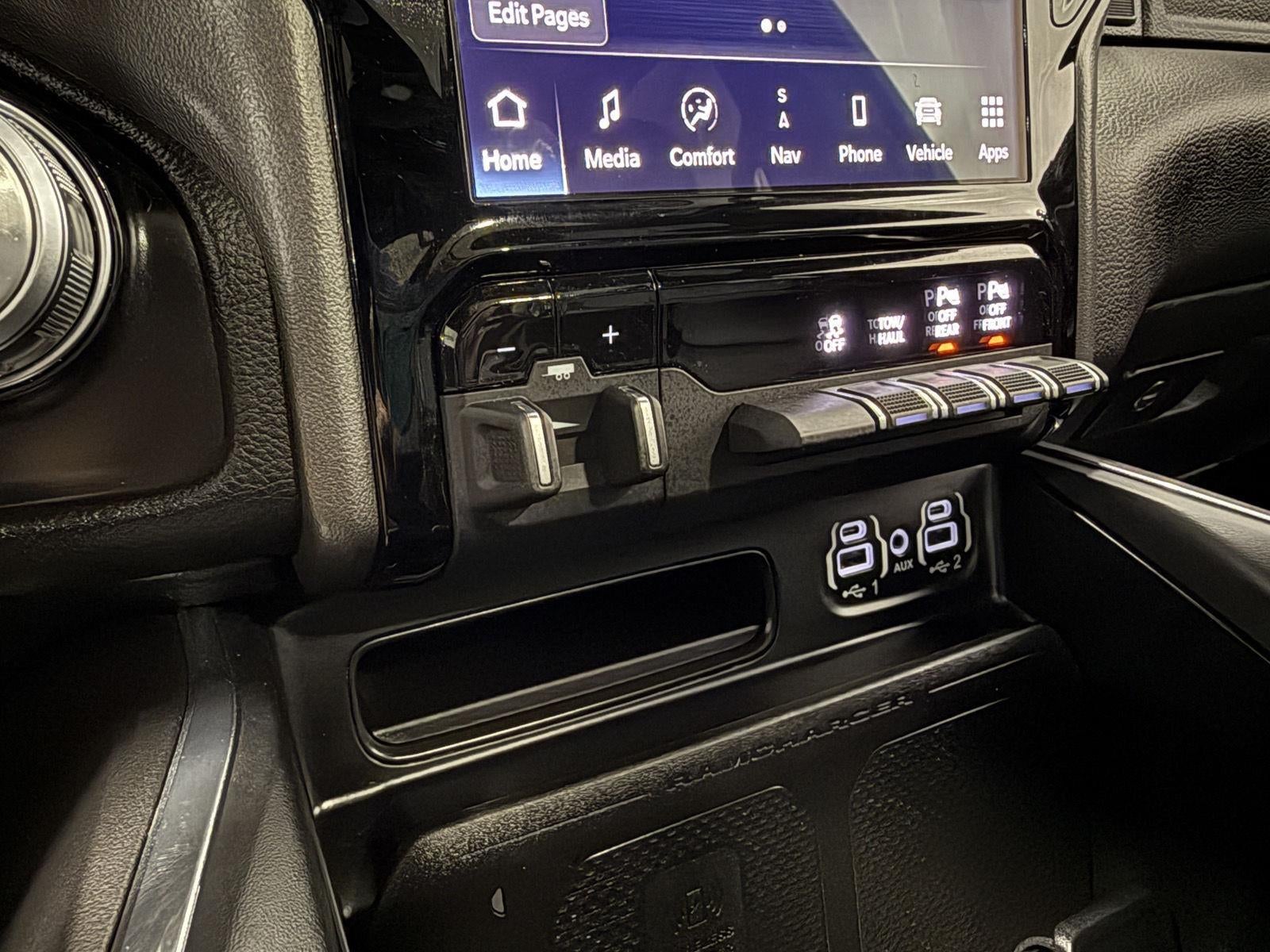 2023 RAM 1500 Laramie Crew Cab 4x4 6'4' Box