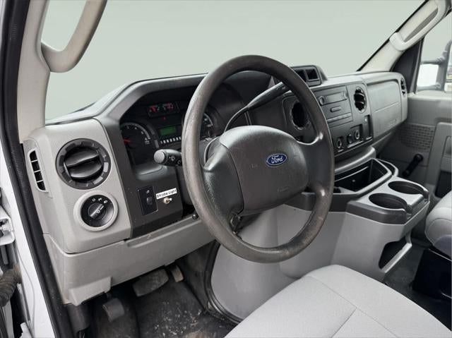 2019 Ford E-450 Cutaway E-450 DRW 158 WB