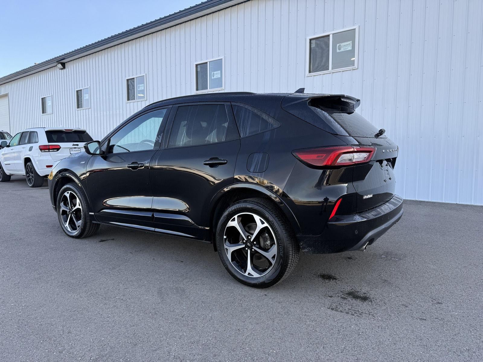 2026 Ford Escape ST-Line Elite