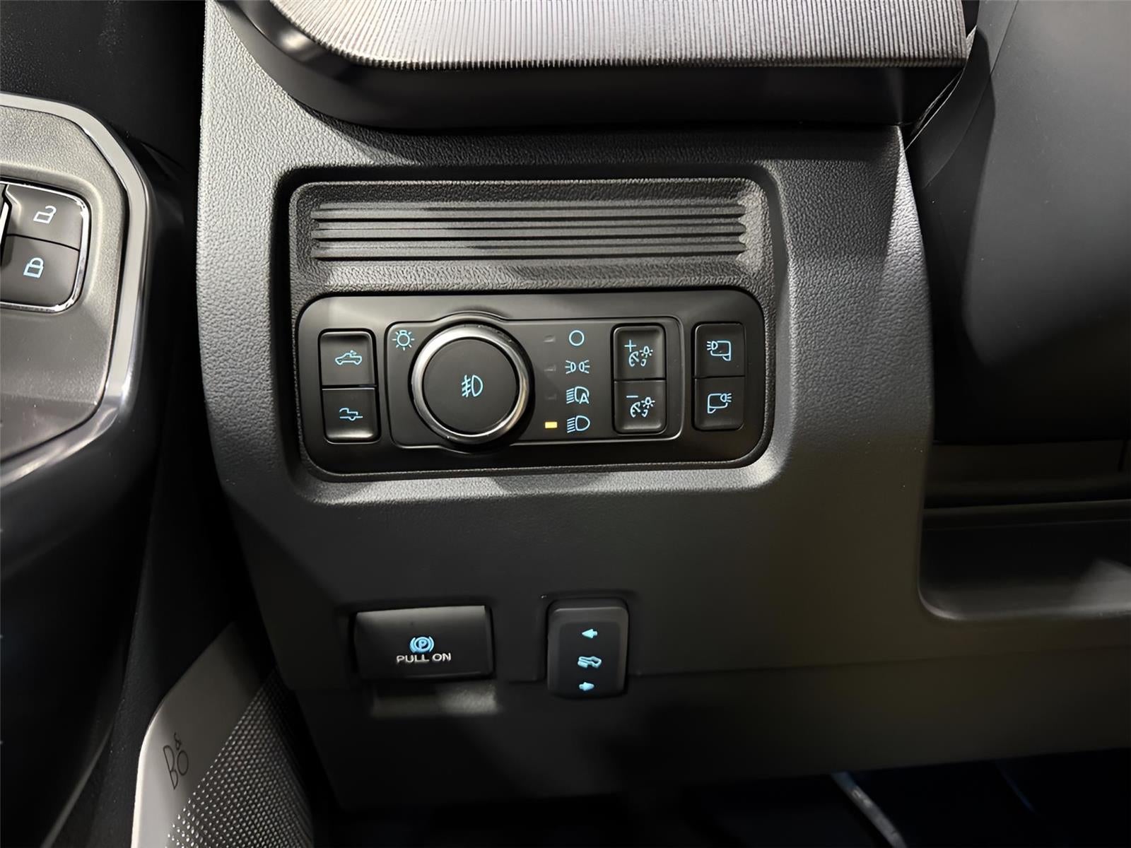 2025 Ford F-250 Platinum