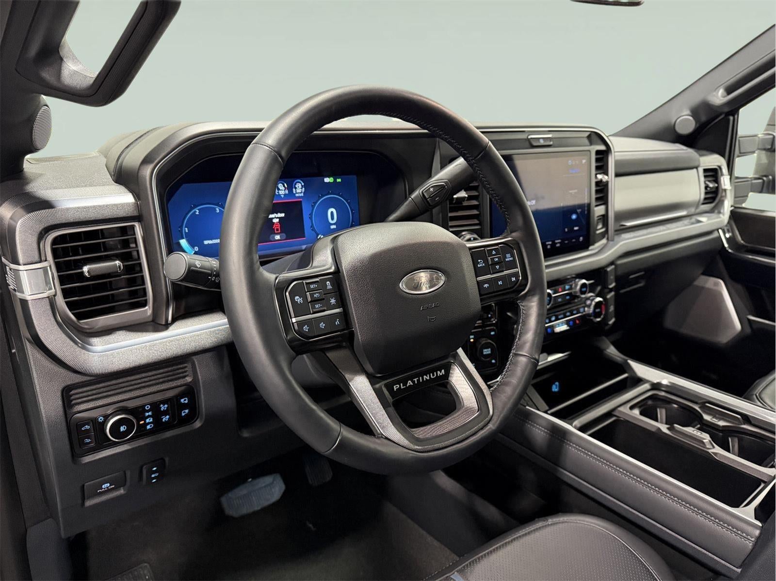 2025 Ford F-250 Platinum