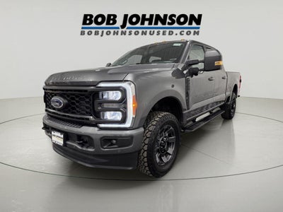 2023 Ford F-350 LARIAT