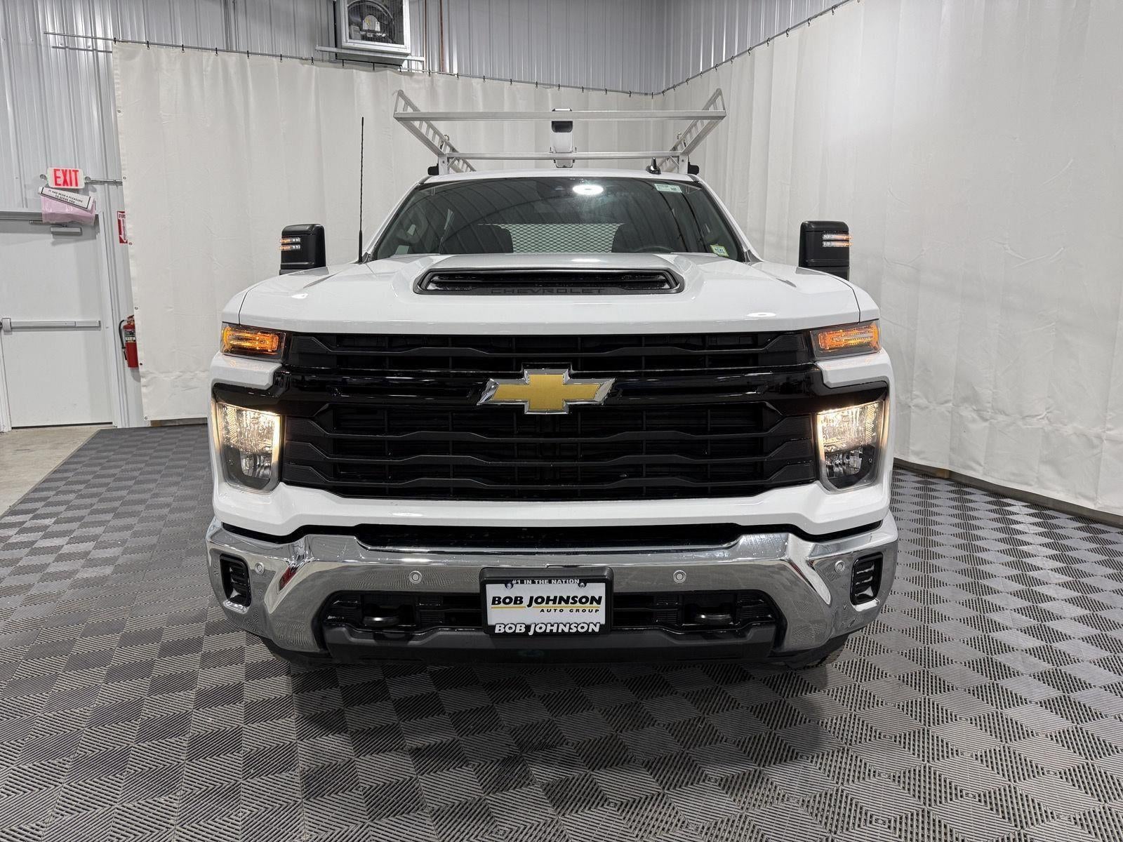 2025 Chevrolet Silverado 2500HD 4WD Crew Cab Long Bed Work Truck